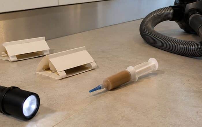 attrezzature intervento blatte cucina casa